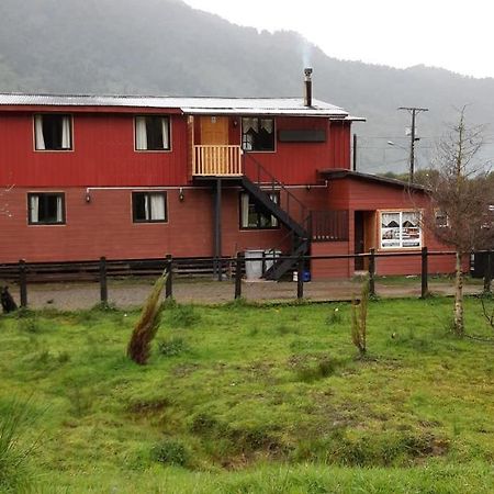Cabanas Robinson Puerto Puyuguapi Eksteriør bilde