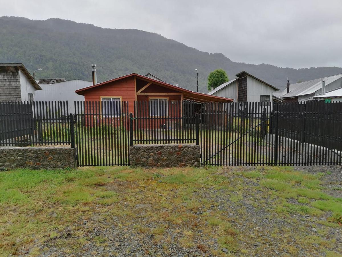 Cabanas Robinson Puerto Puyuguapi Eksteriør bilde